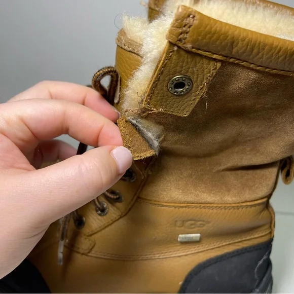 UGG Women Adirondack II Brown Shearling Snow Boots size 7.5 Waterproof Vibram - Picture 4 of 11